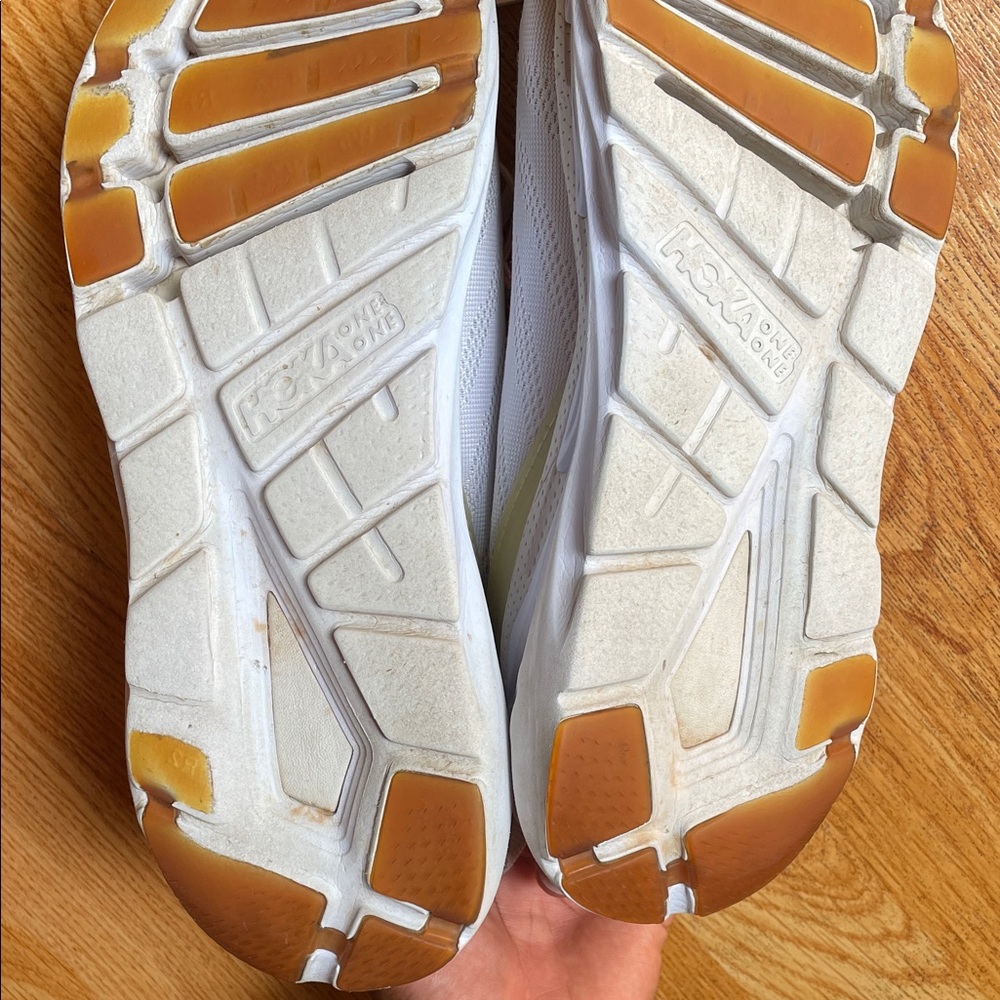 Hoka One One Elevon - Picture 9 of 10
